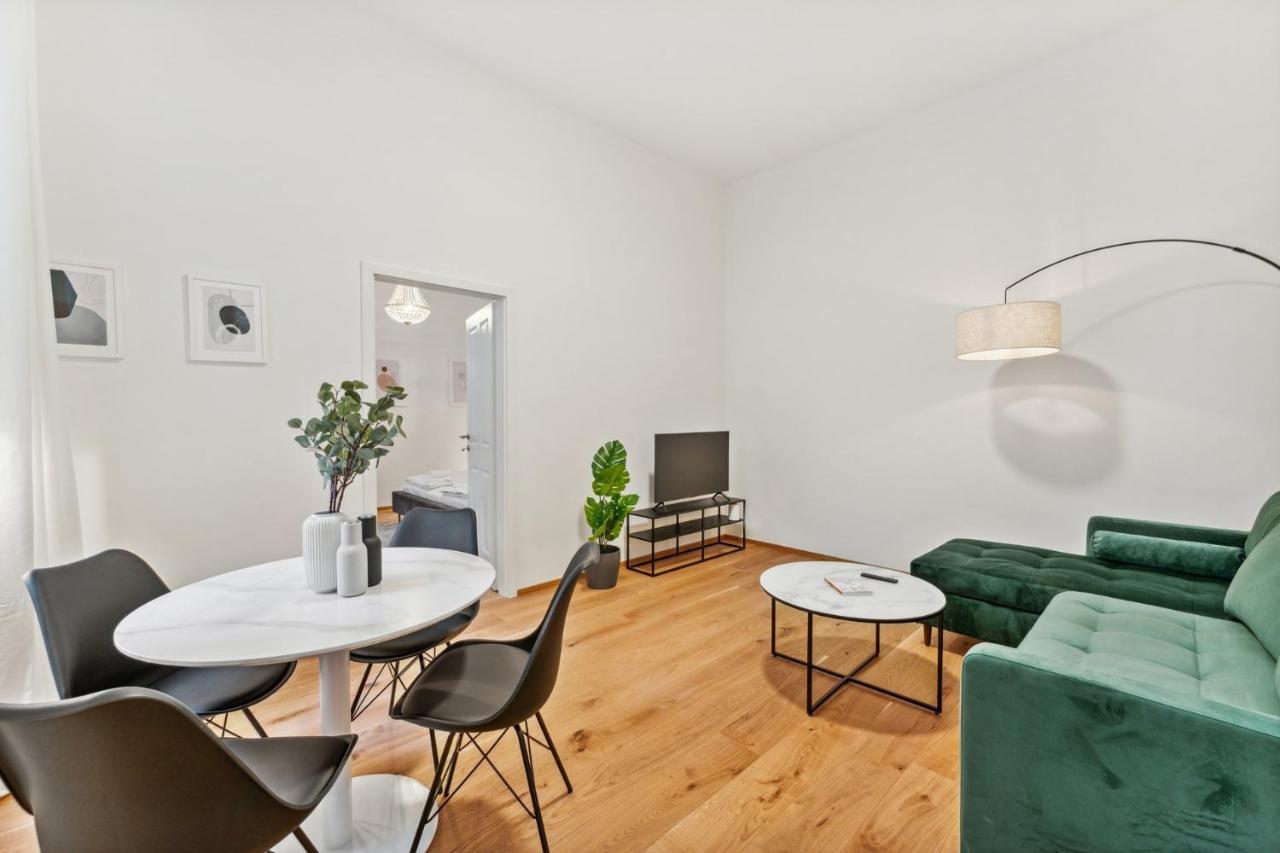 Center Wien Designer Central Modern Apartment Bagian luar foto