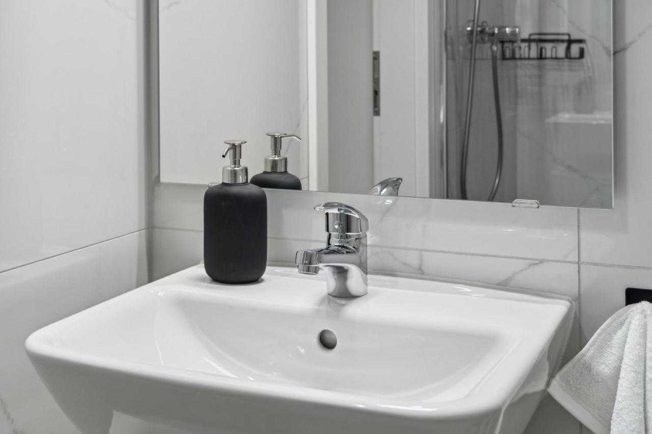 Center Wien Designer Central Modern Apartment Bagian luar foto