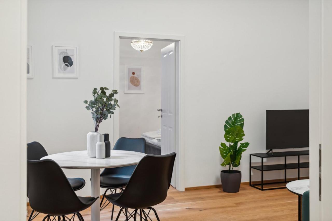 Center Wien Designer Central Modern Apartment Bagian luar foto