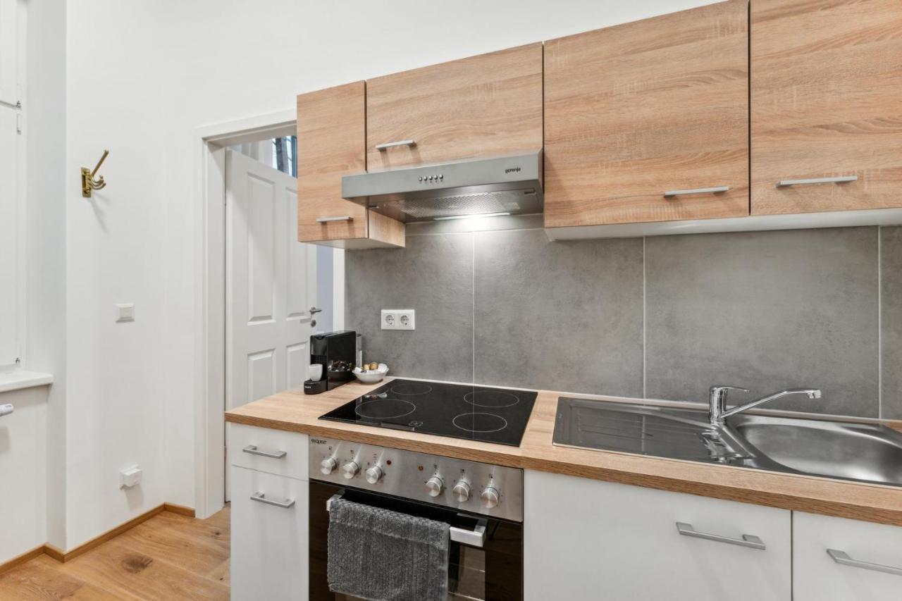 Center Wien Designer Central Modern Apartment Bagian luar foto