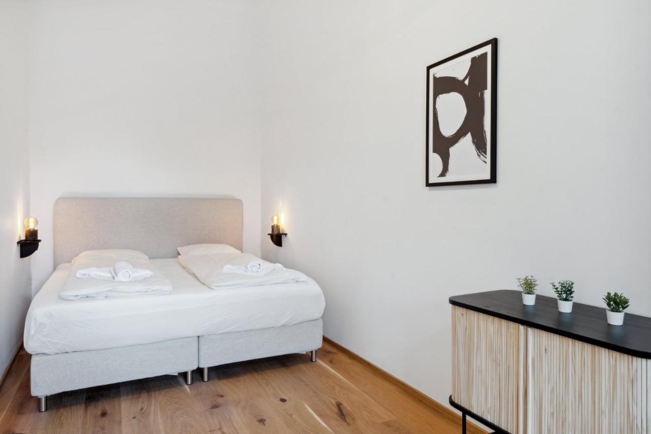 Center Wien Designer Central Modern Apartment Bagian luar foto