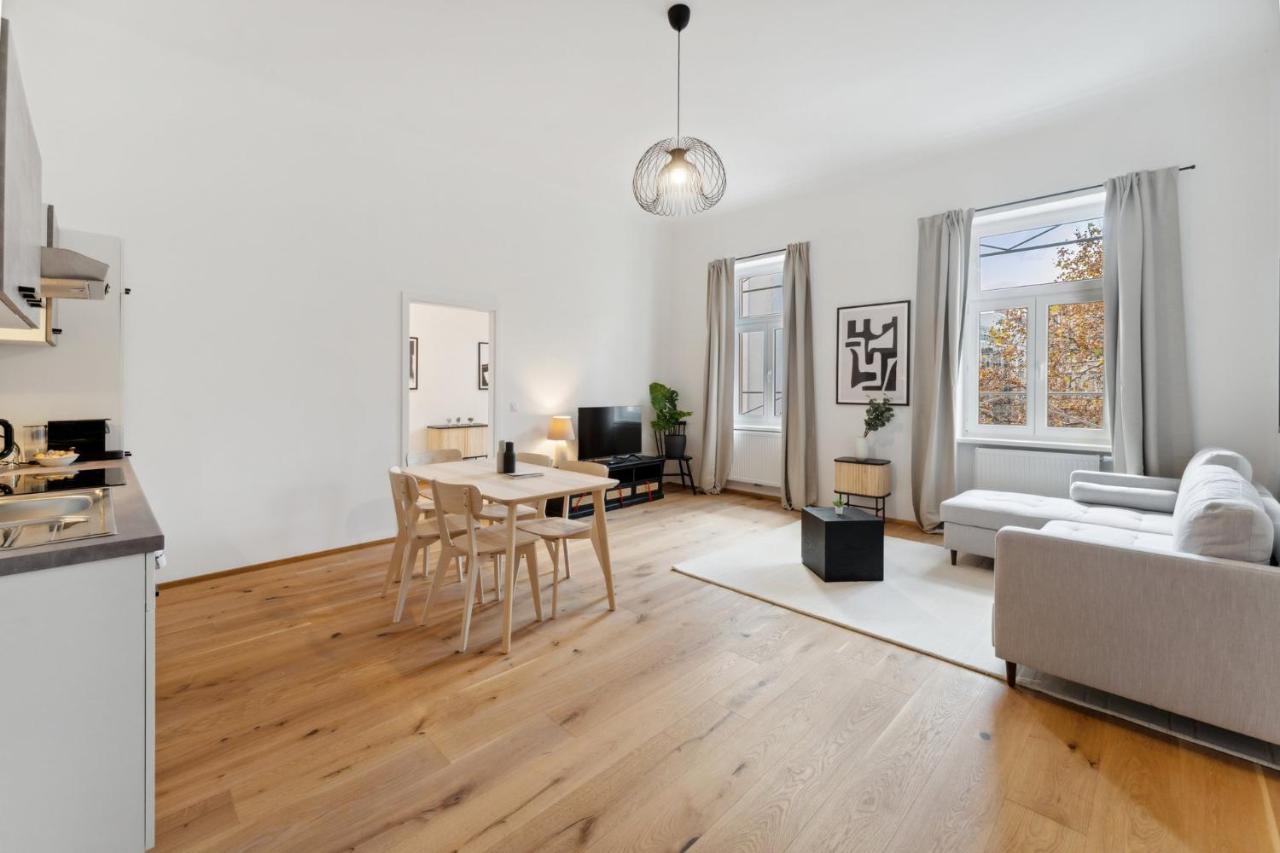 Center Wien Designer Central Modern Apartment Bagian luar foto